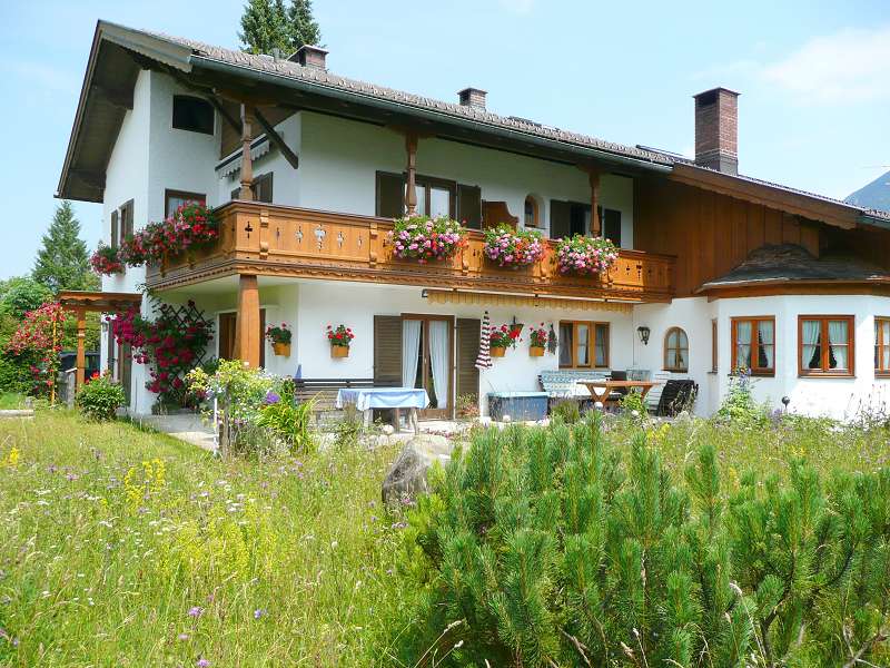 Außenfoto Sommer, Gästehaus Bergheimat, Krün