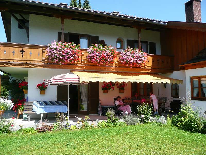 Terrassenfoto Sommer, Gästehaus Bergheimat, Krün